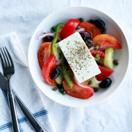 authentic greek salad | www.perpetuallychic.com