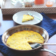 leek-gruyere-frittata-1