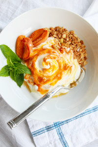 Roasted Apricot Yogurt Bowl | Perpetually Chic