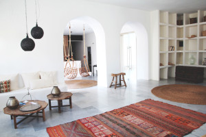Kilim Rug and Hanging Chair | Perpetually Chic