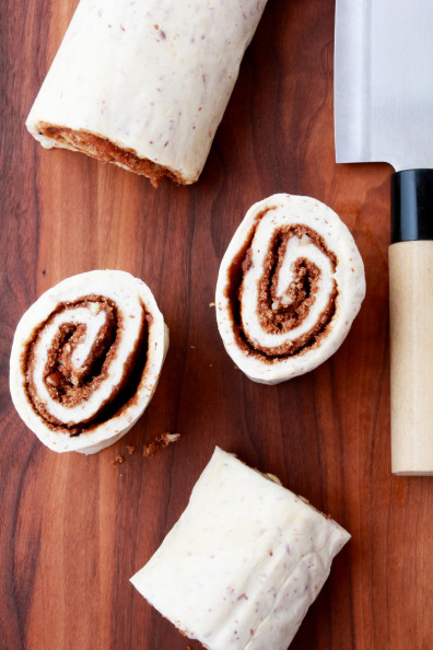 Pecan Cinnamon Rolls with Mascarpone Icing | Perpetually Chic